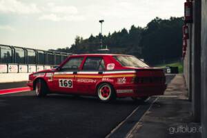 Bild 10/52 von Alfa Romeo 75  2.5 V6 (1986)