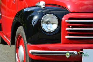 Image 48/50 of FIAT 500 C Topolino (1952)