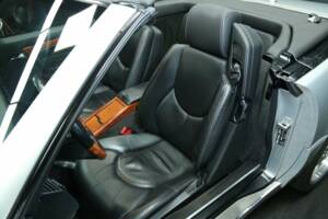 Image 14/49 of Mercedes-Benz SL 500 (2001)