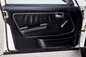 Bild 24/46 von Mercedes-Benz 240 D (1982)