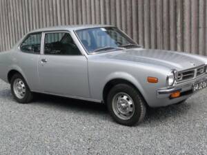 Image 2/8 of Mitsubishi Lancer (1976)