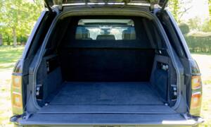 Bild 6/50 von Land Rover Range Rover V8 Armoured (2022)