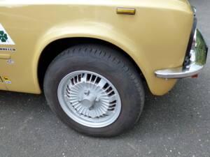 Image 9/13 de Alfa Romeo Giulia Nuova Super 1300 (1975)