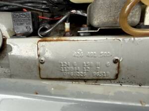 Image 25/36 of Mercedes-Benz 280 SL (1970)
