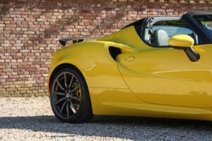 Image 25/50 of Alfa Romeo 4C Spider (2018)
