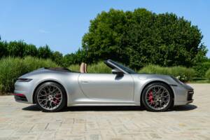 Bild 8/50 von Porsche 911 Carrera 4S (2019)