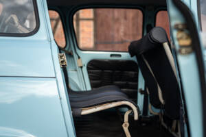 Immagine 34/38 di Renault R 4 (1974)