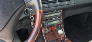 Image 30/100 of Mercedes-Benz SL 500 (1999)
