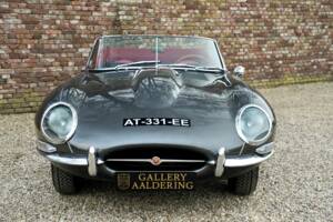 Immagine 13/50 di Jaguar E-Type 3.8 (1961)
