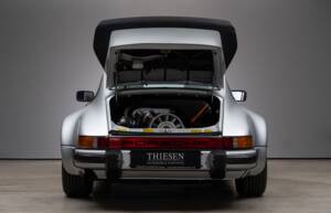 Image 24/29 of Porsche 911 Turbo 3.0 (1976)