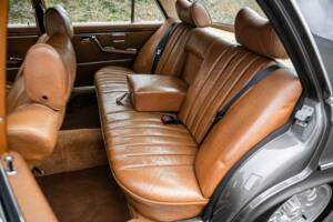 Image 12/36 of Mercedes-Benz 300 SEL 6.3 (1970)