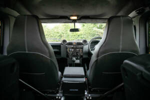 Bild 23/50 von Land Rover Defender 90 (2015)