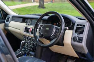 Immagine 50/50 di Land Rover Range Rover Vogue V8 (2002)