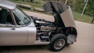 Bild 56/81 von Jaguar E-Type V12 (2+2) (1971)