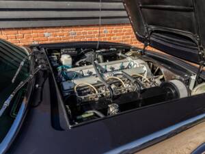 Bild 47/51 von Aston Martin DBS (1971)