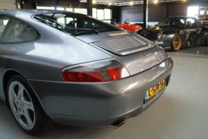 Bild 36/50 von Porsche 911 Carrera (2001)