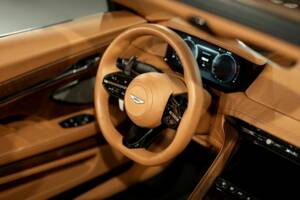Bild 27/51 von Aston Martin DB12 Volante (2024)