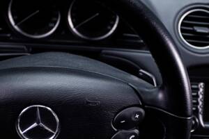 Image 24/36 of Mercedes-Benz SL 500 (2006)