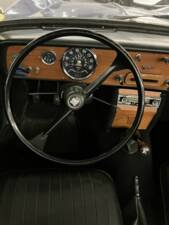 Image 7/8 de Triumph Herald 1200 (1970)