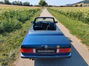 Afbeelding 24/26 van BMW 325i (1989)