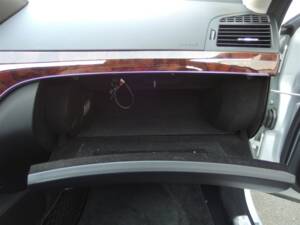 Image 46/98 of Mercedes-Benz S 500 L (2007)