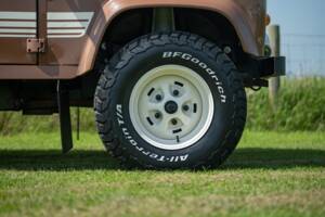 Image 7/33 of Land Rover Defender 110 (1983)