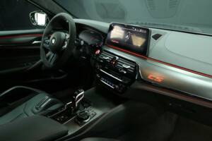 Image 30/50 of BMW M5 xDrive (2022)