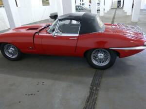 Imagen 20/21 de Jaguar E-Type 4.2 (1967)