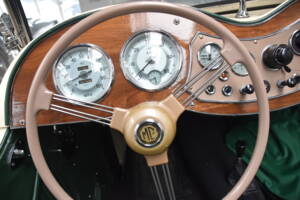 Image 18/26 of MG TD (1952)