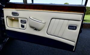 Image 44/50 of Rolls-Royce Corniche III (1990)