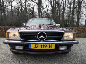 Image 12/38 de Mercedes-Benz 560 SL (1986)