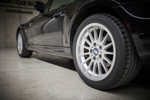 Bild 33/93 von BMW Z3 Coupé 2.8 (1997)