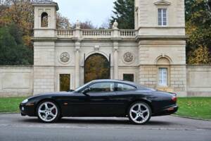 Afbeelding 18/50 van Jaguar XK8 4.0 (2002)