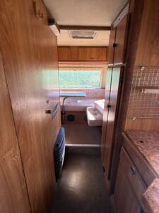 Image 19/23 of Mercedes-Benz T1 410 D Hymer S 670 (1989)