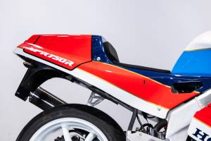 Image 17/48 of Honda DUMMY (1997)