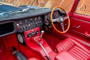Bild 22/27 von Jaguar E-Type 4.2 (1965)