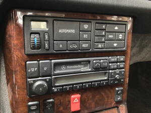 Image 15/49 de Mercedes-Benz SL 280 (1995)