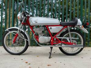 Bild 2/44 von Honda Dream 50 (1997)