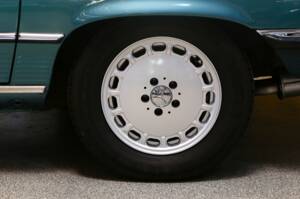 Image 24/25 of Mercedes-Benz 560 SL (1986)