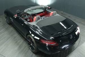 Image 4/30 of Mercedes-Benz SLS AMG Roadster (2012)