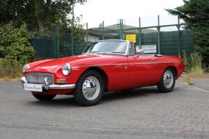 Image 5/49 of MG MGB (1966)