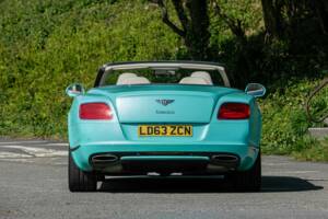 Image 7/38 of Bentley Continental GTC V8 (2013)