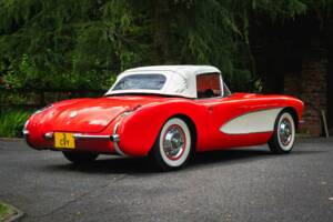 Image 4/34 of Chevrolet Corvette (1957)
