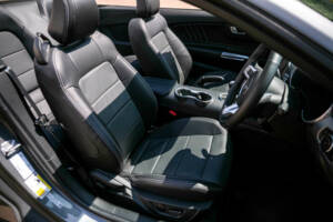 Bild 23/39 von Ford Mustang GT 5.0 V8 (2022)