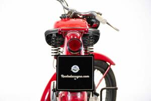 Immagine 37/50 di Moto Guzzi Motoleggera 65 (1951)