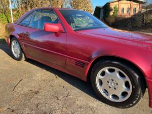 Afbeelding 31/64 van Mercedes-Benz SL 500 (1996)