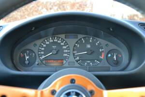 Image 27/50 of BMW 323i (1998)