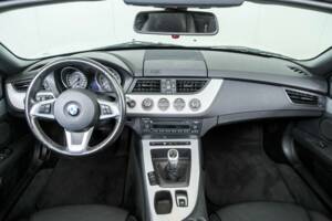 Image 21/50 of BMW Z4 sDrive23i (2010)