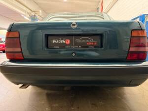 Image 16/19 of Lancia Thema 2500 Turbo DS (1993)