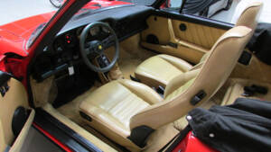 Bild 9/22 von Porsche 911 Carrera 3.2 (1986)